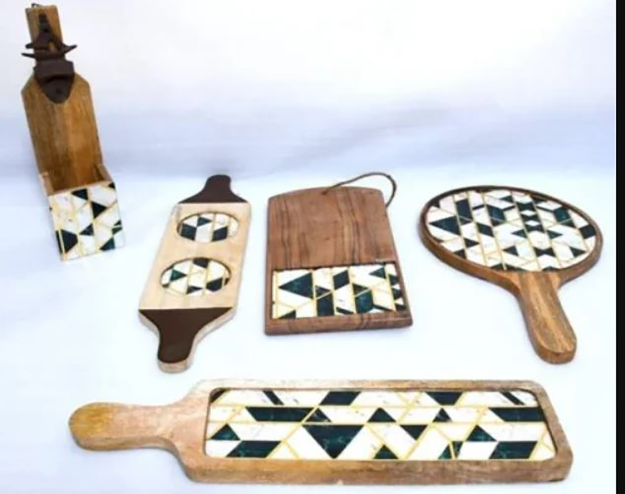 WOODEN SERVING PLATTER