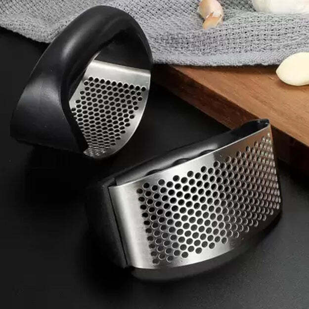 MULTIPURPOSE GARLIC PRESSER SQUEEZE PRESS CRUSHER STAINLESS STEEL KITCHEN TOOLS