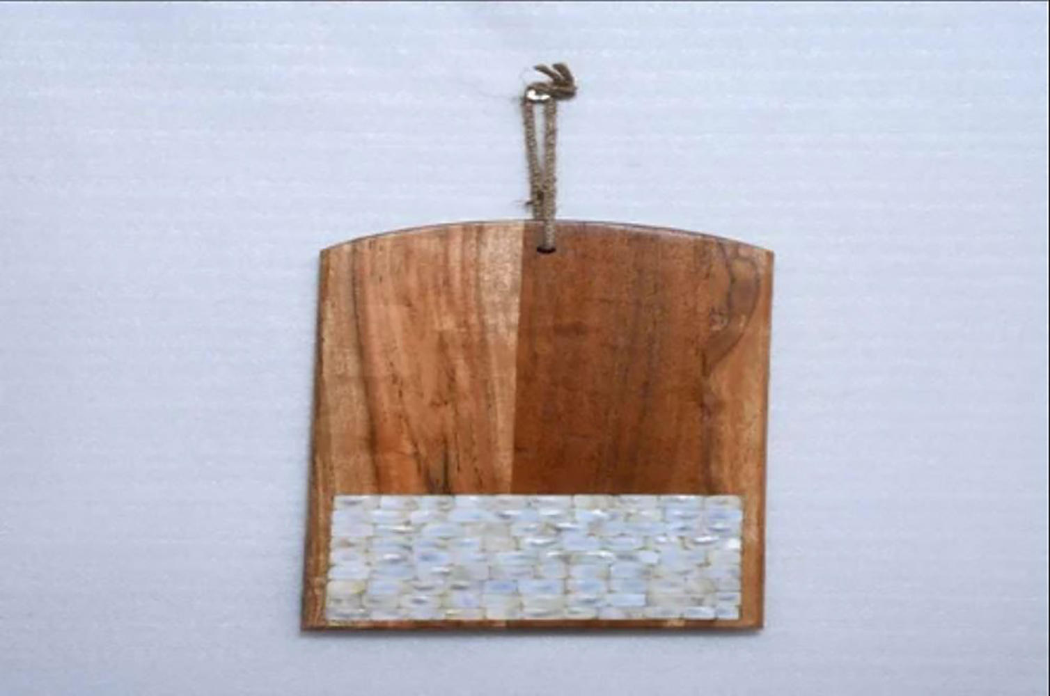 WOODEN CHOPPING BOARD 14