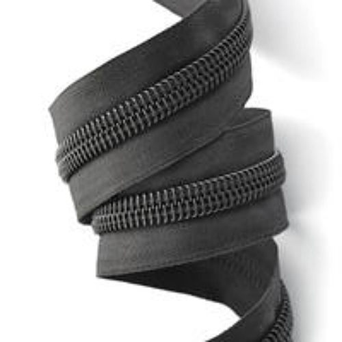 Black No.8 Zipper Roll