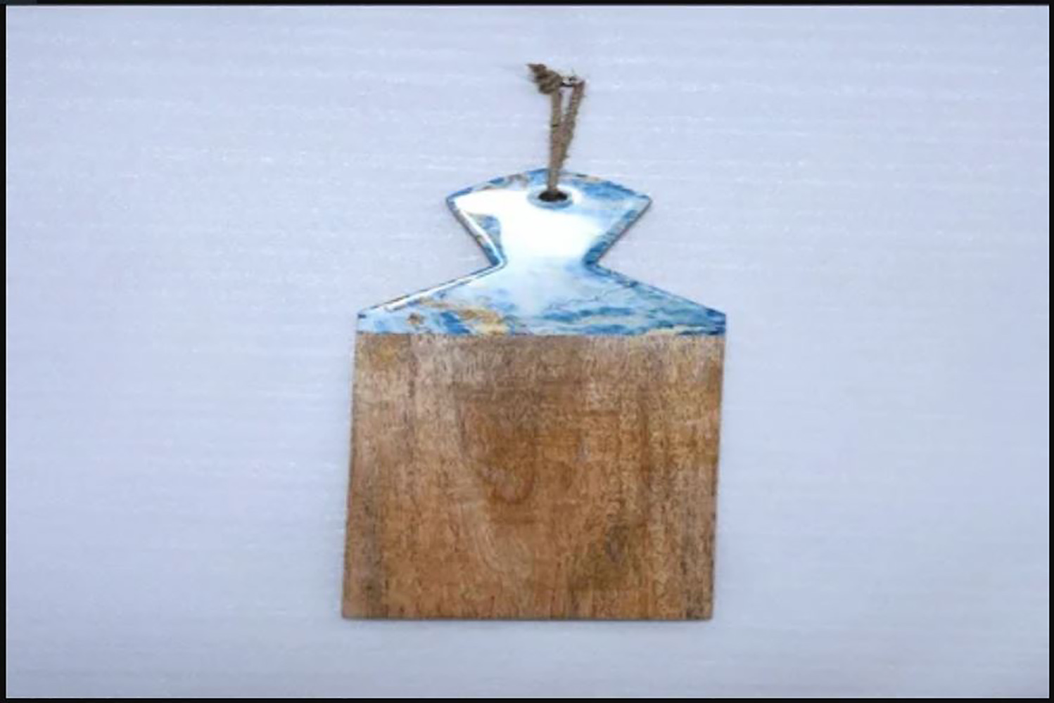 WOODEN CHOPPING BOARD 18