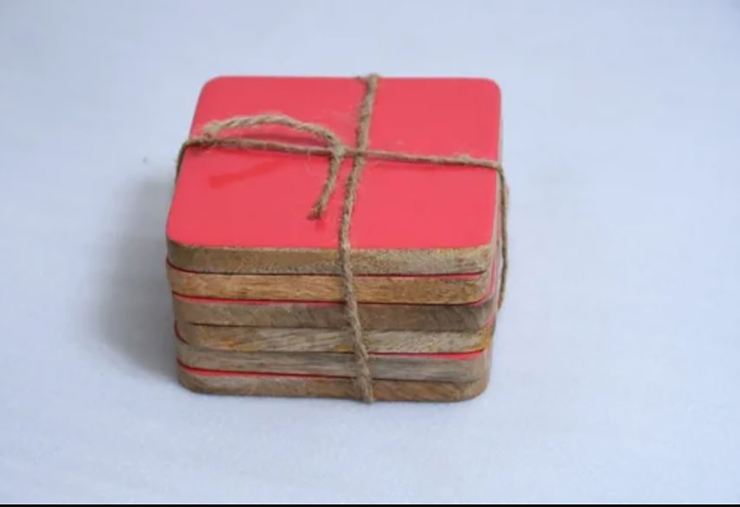 WOODEN COASTER YELLOW PRINT