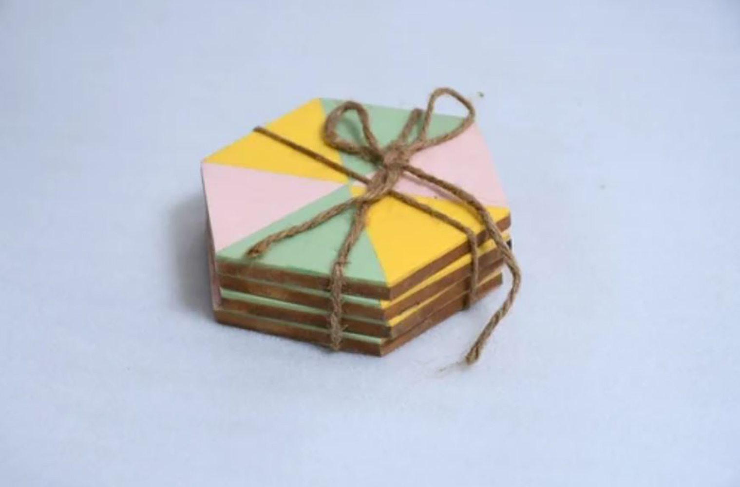 WOODEN COASTER BLUE PRINTED