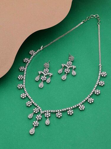 Classic Floral AD Necklace Set