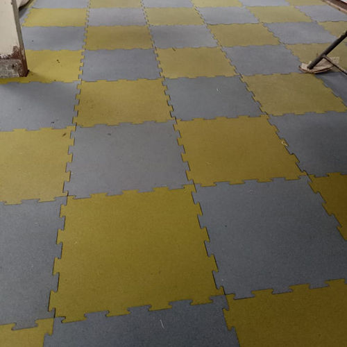 Grey Interlocking Rubber Floor Tile