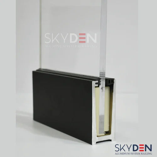 Sd01 Aluminium Glass Profile Height: Max 1100 Mm Millimeter (Mm)