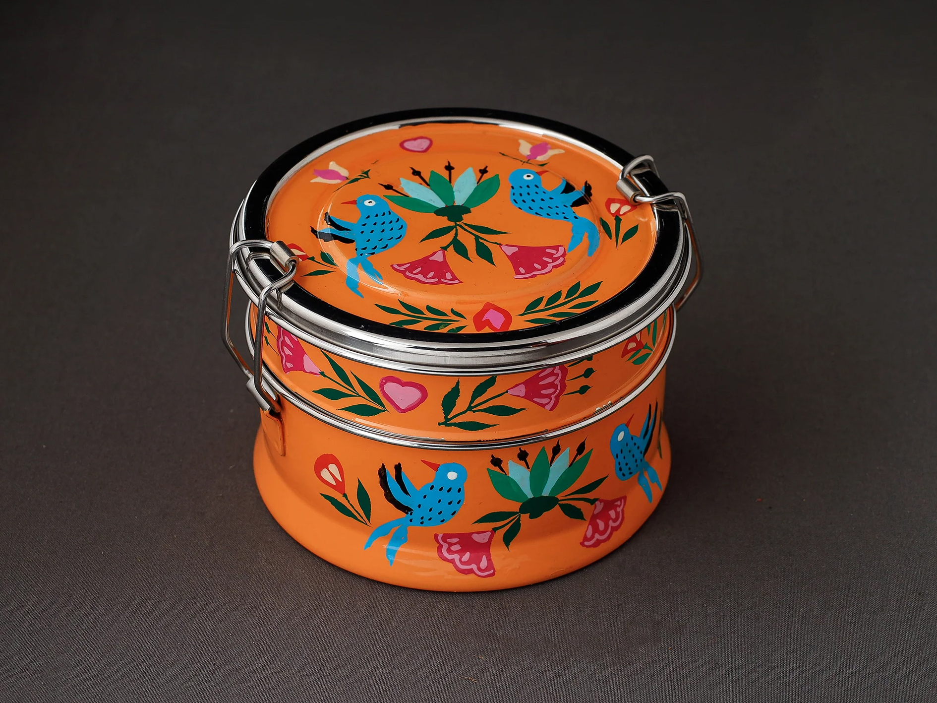 HAND PAINTED ENAMELWARE LUNCH BOX A33