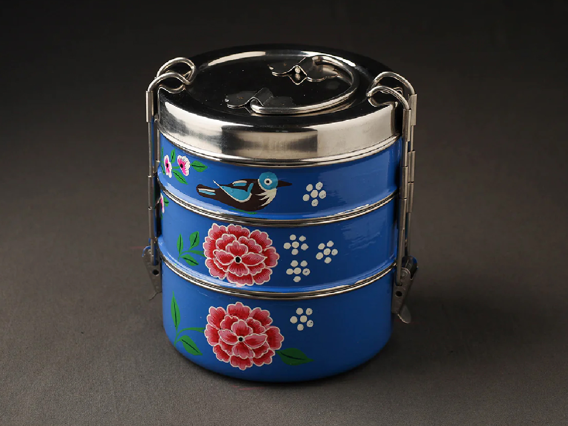 HAND PAINTED ENAMELWARE LUNCH BOX A38