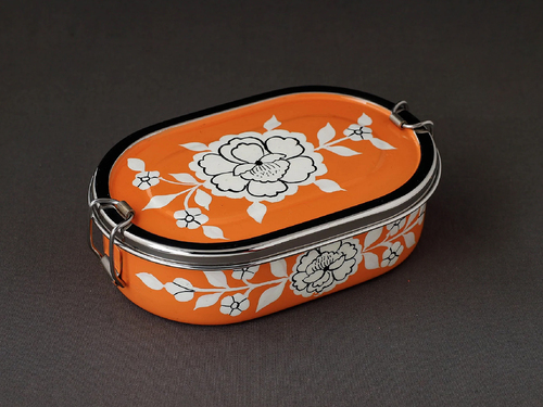 HAND PAINTED ENAMELWARE LUNCH BOX A41