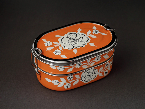 HAND PAINTED ENAMELWARE LUNCH BOX A46