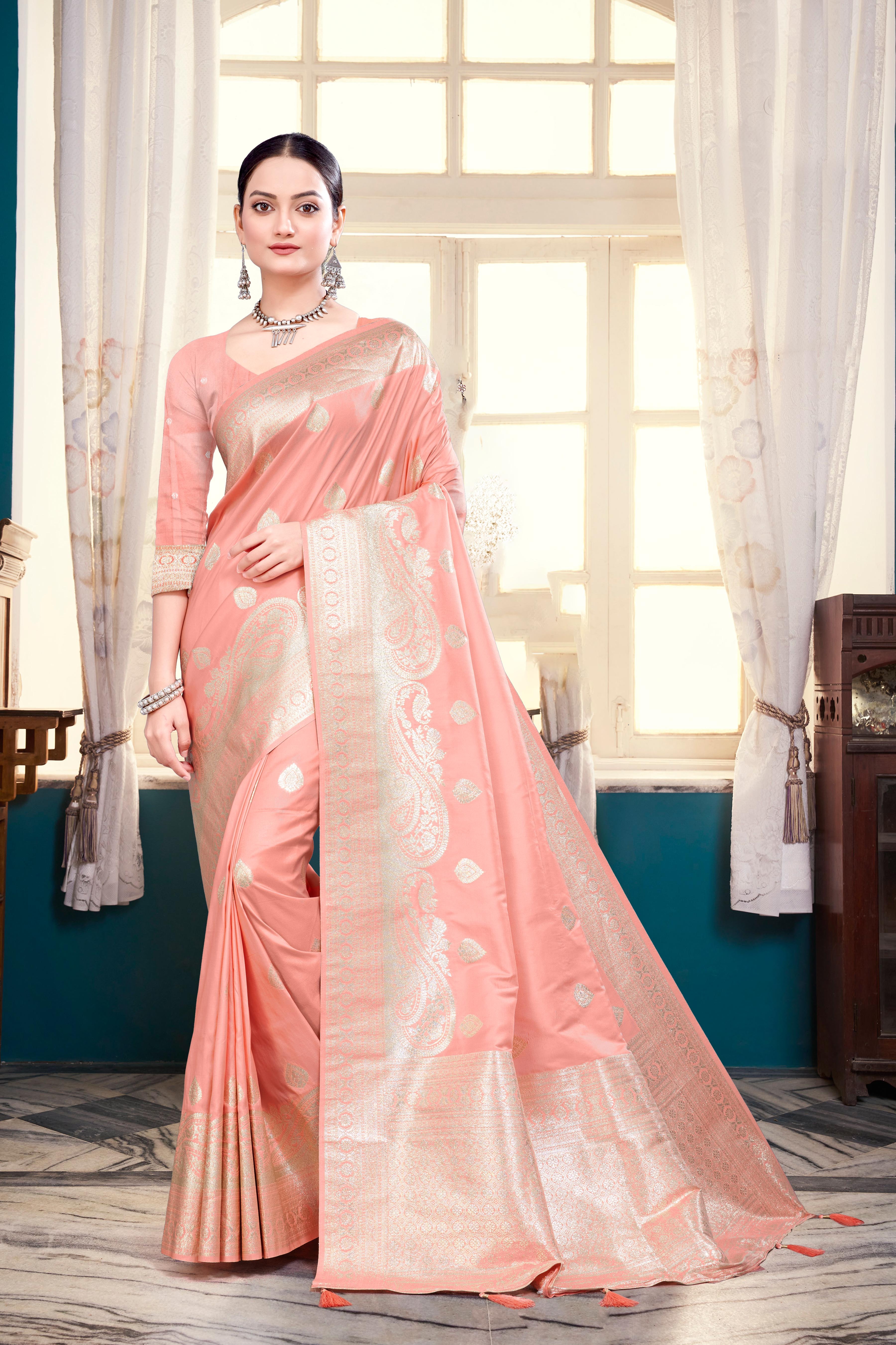 New Rapier Silk Saree For Ladies-25255