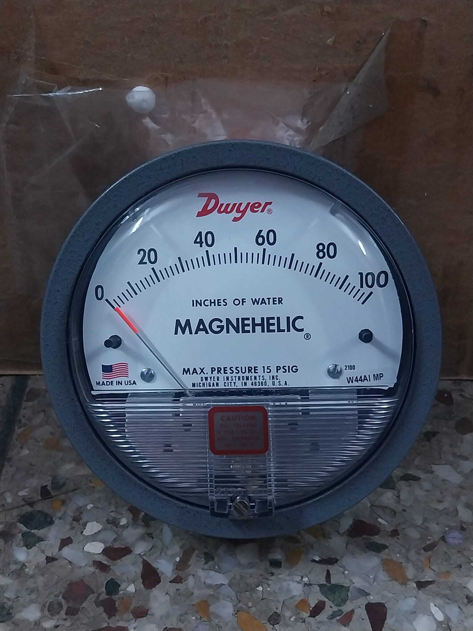 2100 Dwyer Differential Pressure Gauge 100 Inch