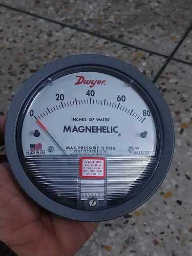 2080 Dwyer Differential Pressure Gauge 80 Inch