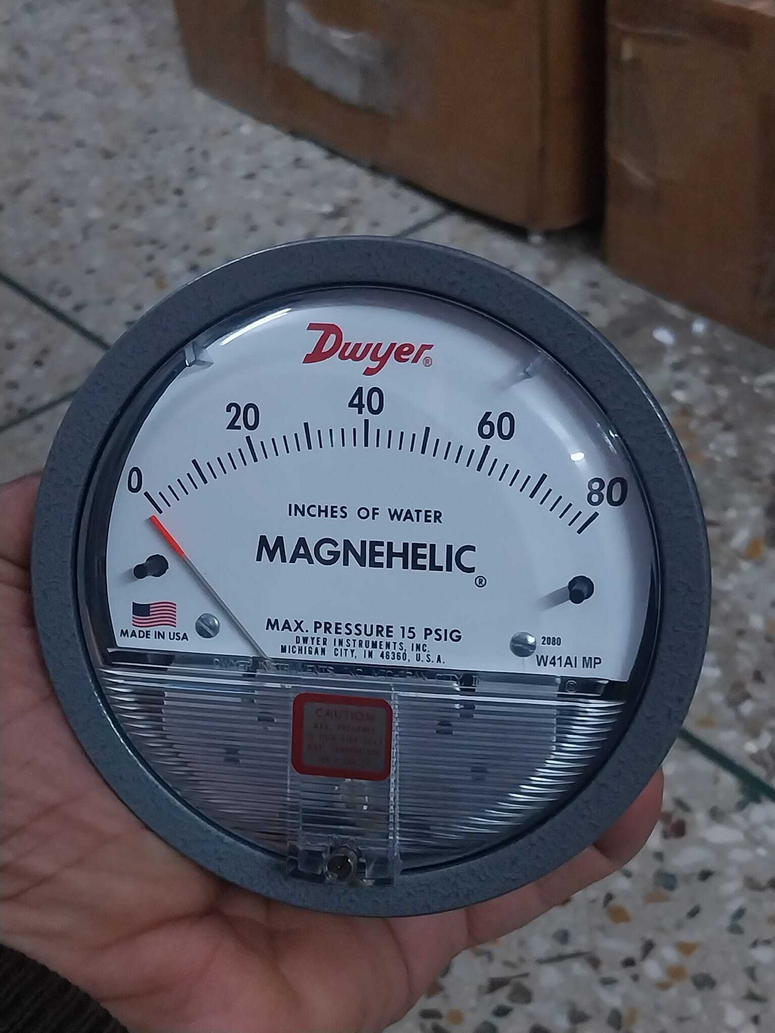 2080 Dwyer Differential Pressure Gauge 80 Inch