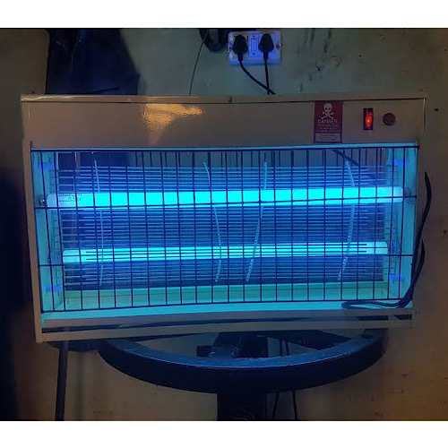 Fly catcher machine