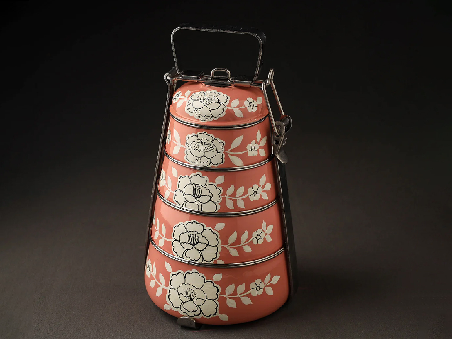 HAND PAINTED ENAMELWARE LUNCH BOX A53