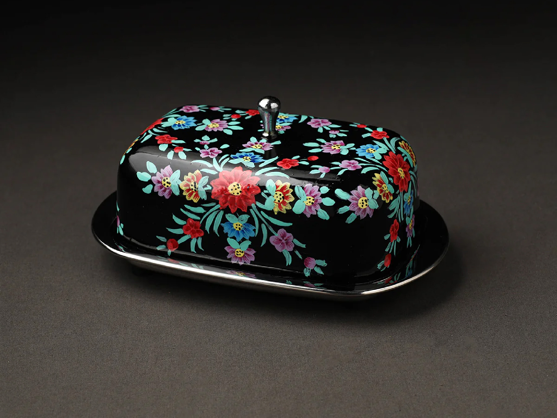 HAND PAINTED ENAMELWARE BUTTER DISH A86