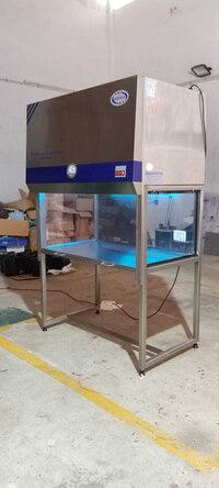 Class 100 Vertical Laminar Airflow Work Bench