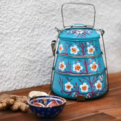 HAND PAINTED ENAMELWARE LUNCH BOX BOX A129