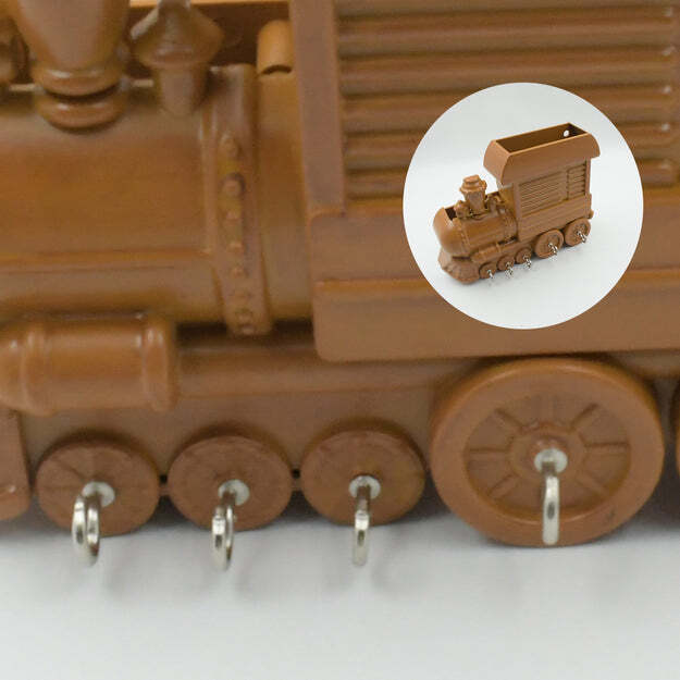 PLASTIC TRAIN ENGINE DESIGN PLASTIC KEY HOLDER  MOUNT DECORATIVE KEYS ORGANIZER KEY HOLDER