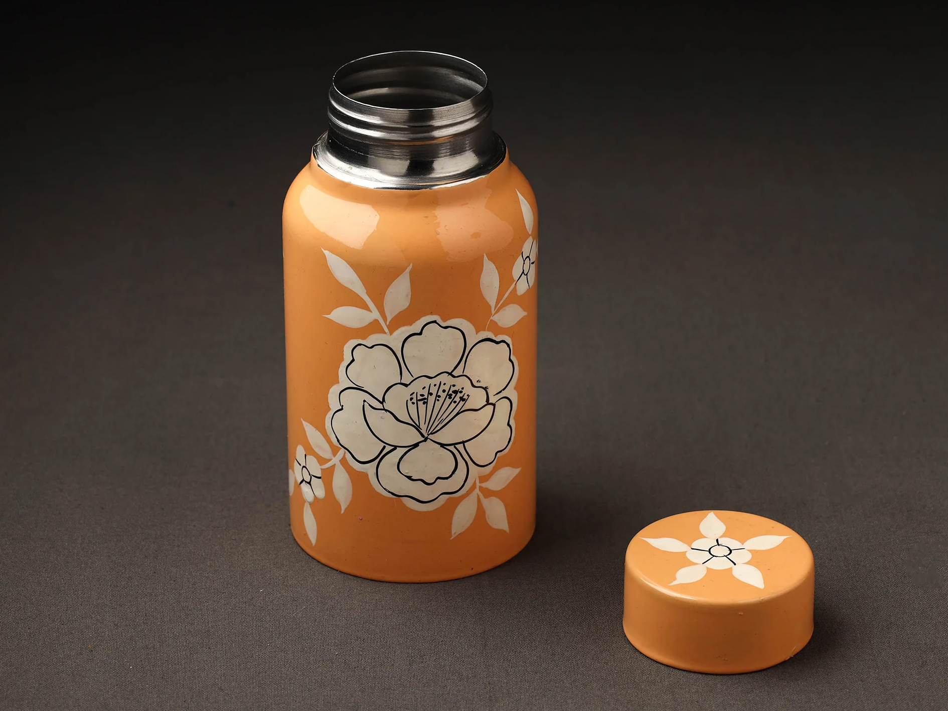 STEEL HAND PAINTED ENAMELWARE BOTTLE A185