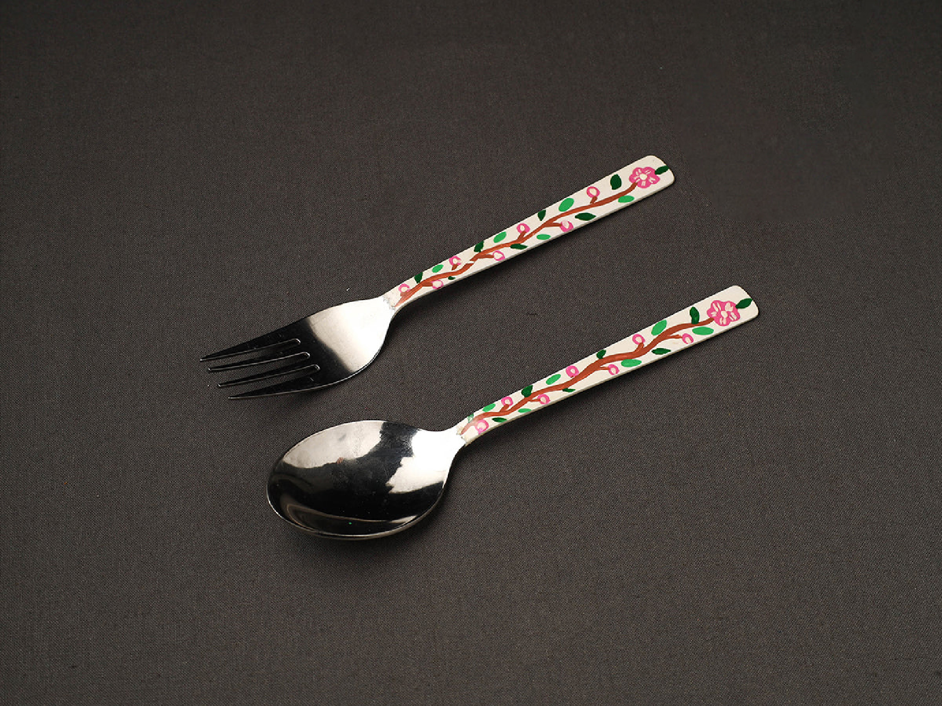 STEEL HAND PAINTED ENAMELWARE SPOON WITH FORK A190