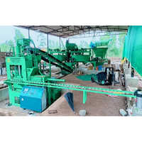 Ae117 Clay Interlocking Brick Making Machine - Color: Green