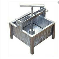 Silver Paneer And Cheese Press Machine