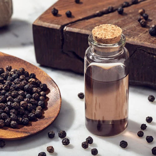 Black Pepper Oil Purity: 100%