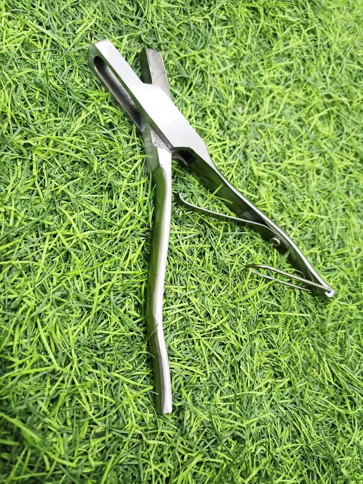 Ear Notching Plier ( U SHAPE )