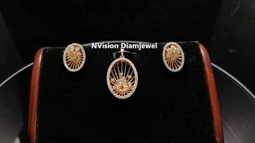 Lab Grown Diamond Orbit Pendent set