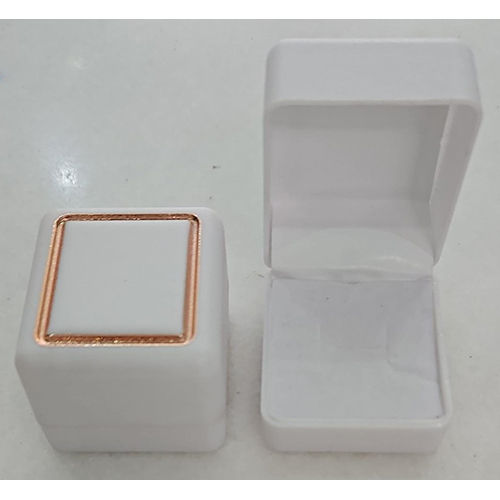 SPARK RING WHITE BOX 