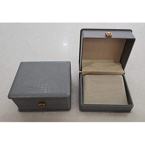 Royal Kammal Grey Box