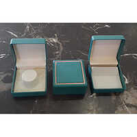 SPARK BANGLE GREEN BOX