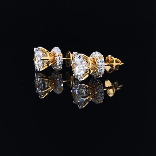 Diamond Stud - Diamond Cut: Excellent