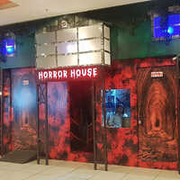 Horror House - Durable Materials, High Safety Level | Immersive Dim Lighting, Eerie Sound Effects, Thrilling Experience For Amusement Parks