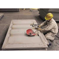 Shipping Container - Capacity: 20-30 Ton