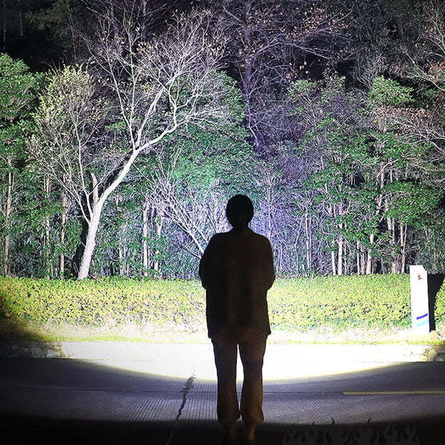 PORTABLE 3W RECHARGEABLE TORCH LED FLASHLIGHT LONG DISTANCE BEAM RANGE