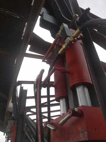 STORAGE TANK JACKS