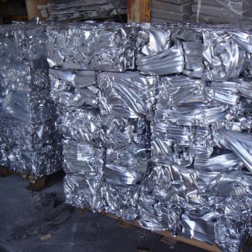 Waste aluminium scrap