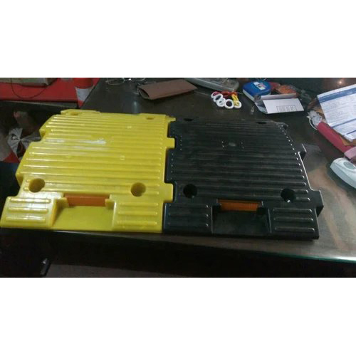 Yellow/ Black Plastic Speed Breaker