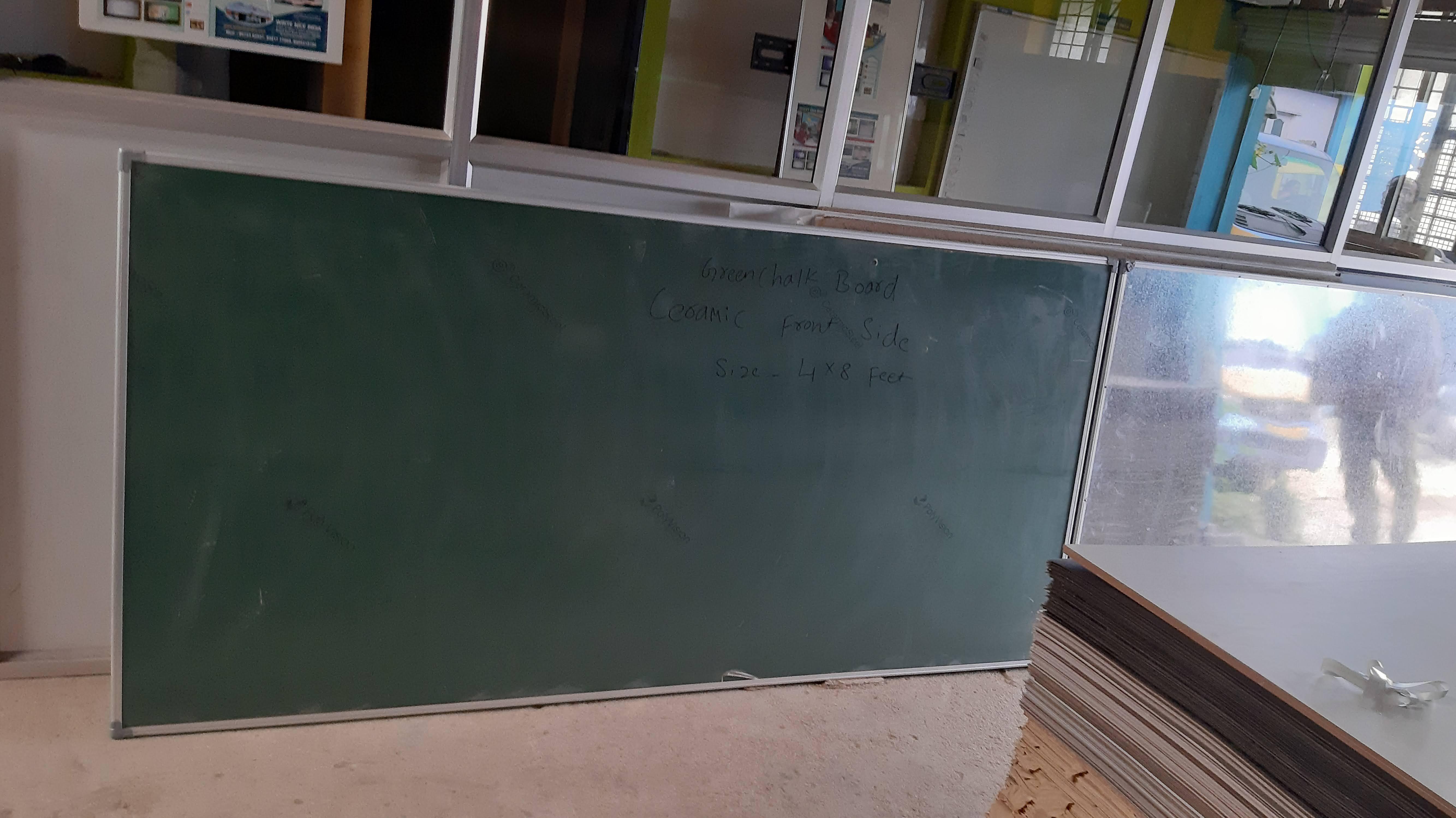 Write Nice green chalk board four line board