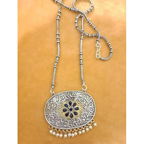 Dual Tone Oxidized Fashion Necklace Gender: Women