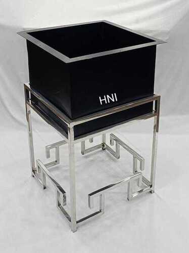 Dustbin Black with SS frame stand