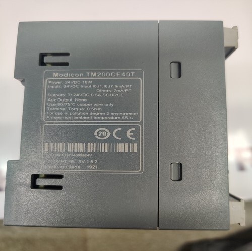 SCHNEIDER ELECTRIC TM200CE40T LOGIC CONTROLLER