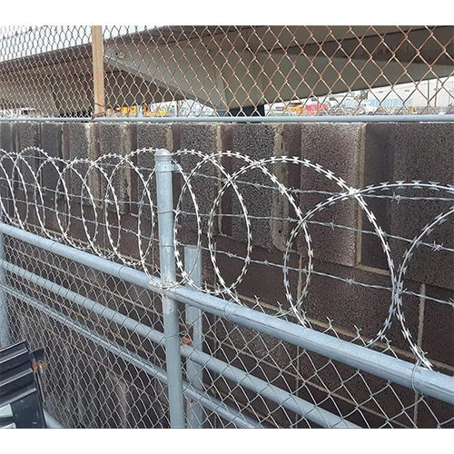 Razor Blade Fencing Wire Application: Industrial Sites