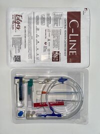 triple lumen venous catheter