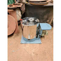 Centrifugal Liquid Separator