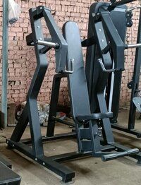 plate loaded chest press machine