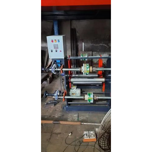 Red Duplex Center Shaft Type Slitter Rewinder